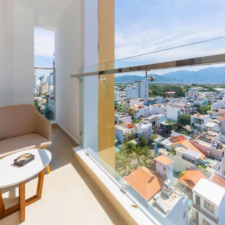 Merlot Hotel Nha Trang Exteriör bild