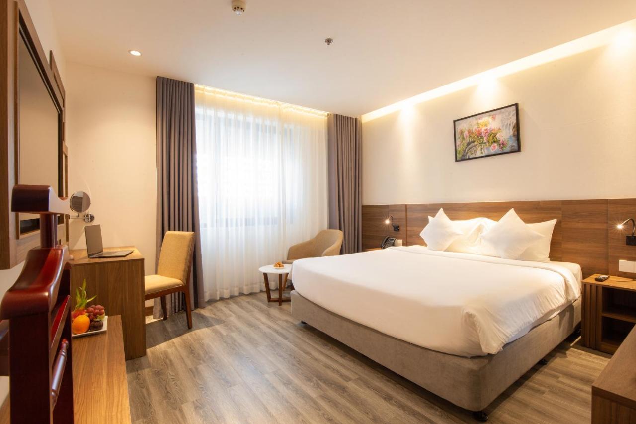 Merlot Hotel Nha Trang Exteriör bild
