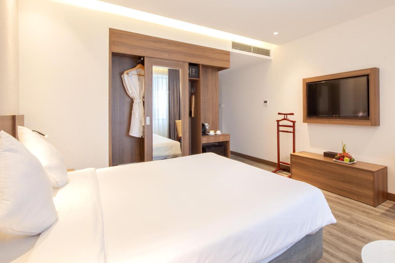 Merlot Hotel Nha Trang Exteriör bild