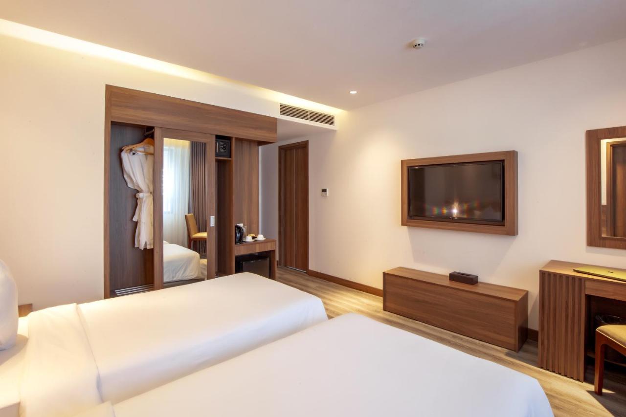 Merlot Hotel Nha Trang Exteriör bild