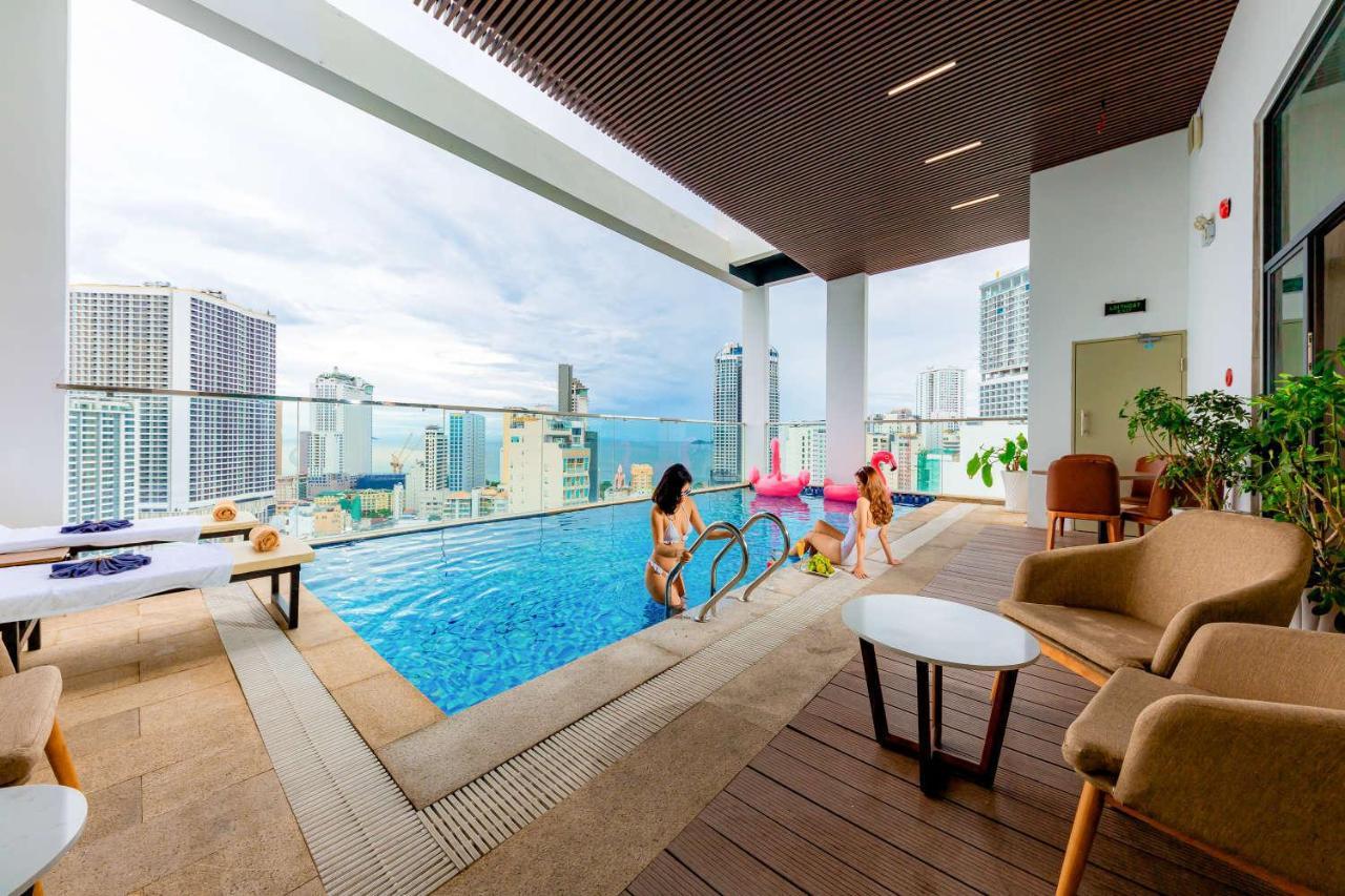 Merlot Hotel Nha Trang Exteriör bild
