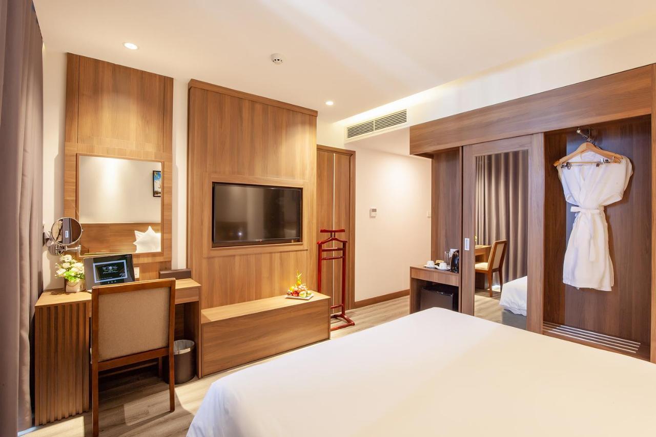 Merlot Hotel Nha Trang Exteriör bild
